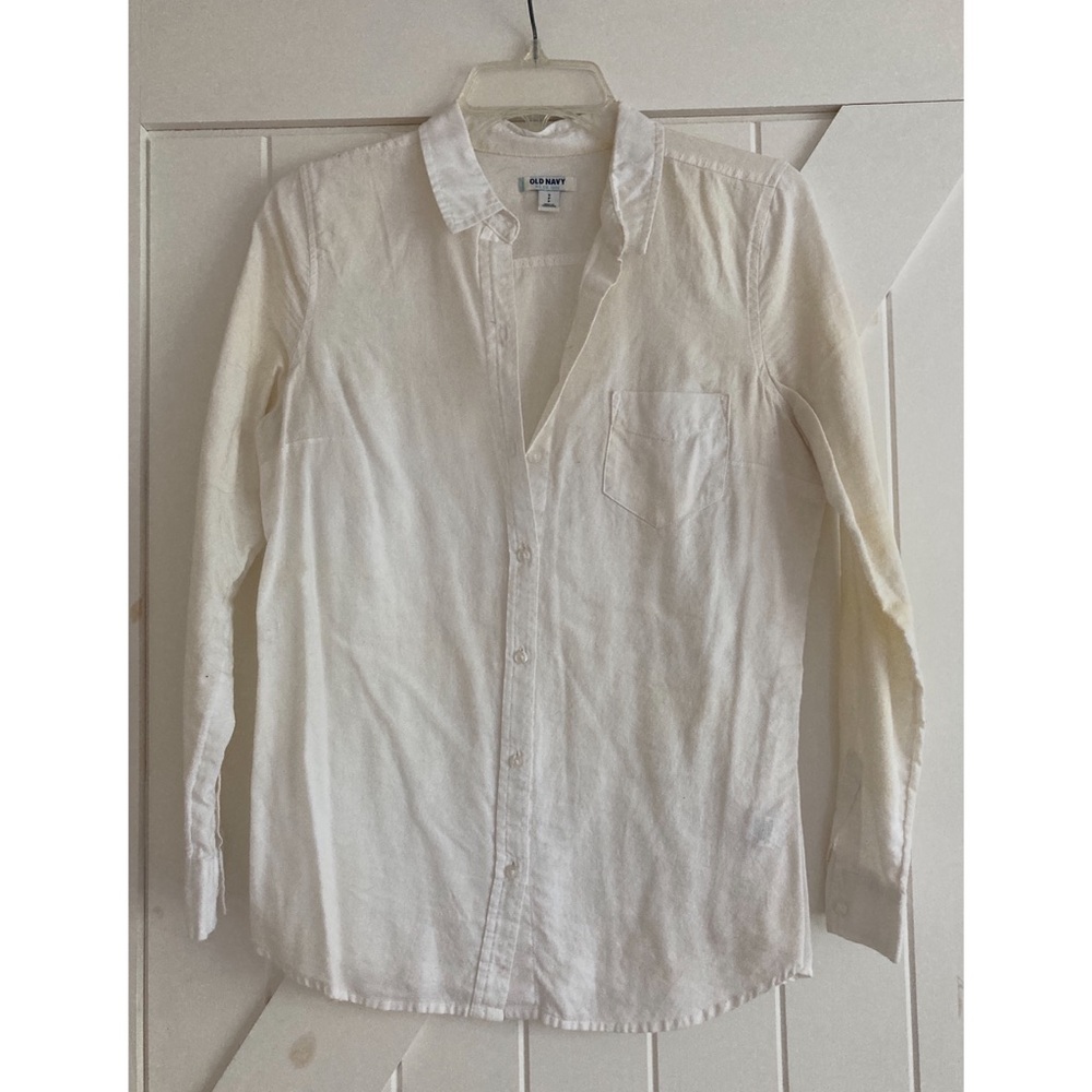 White Old Navy Button-Up